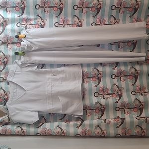 XS VERA BRADLEY SCRUB SET